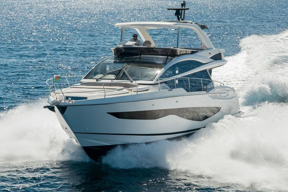 BoatPhoto.coverAlt
