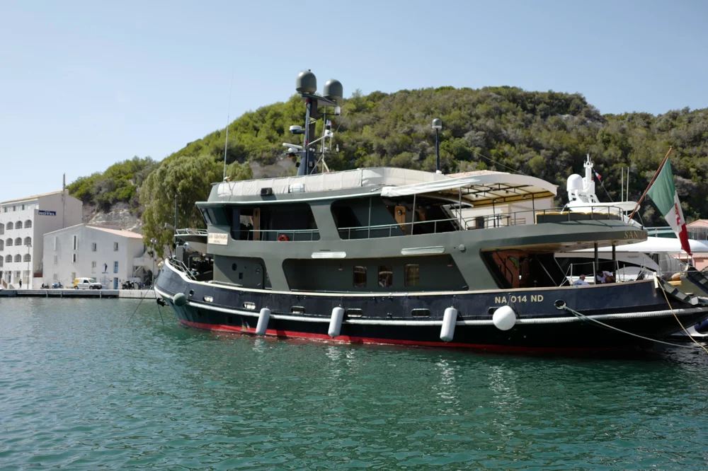 BoatPhoto.coverAlt