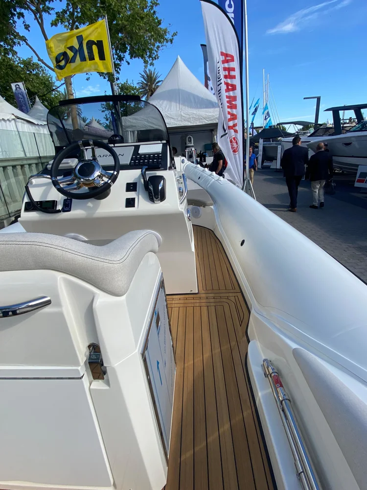 BoatPhoto.alt