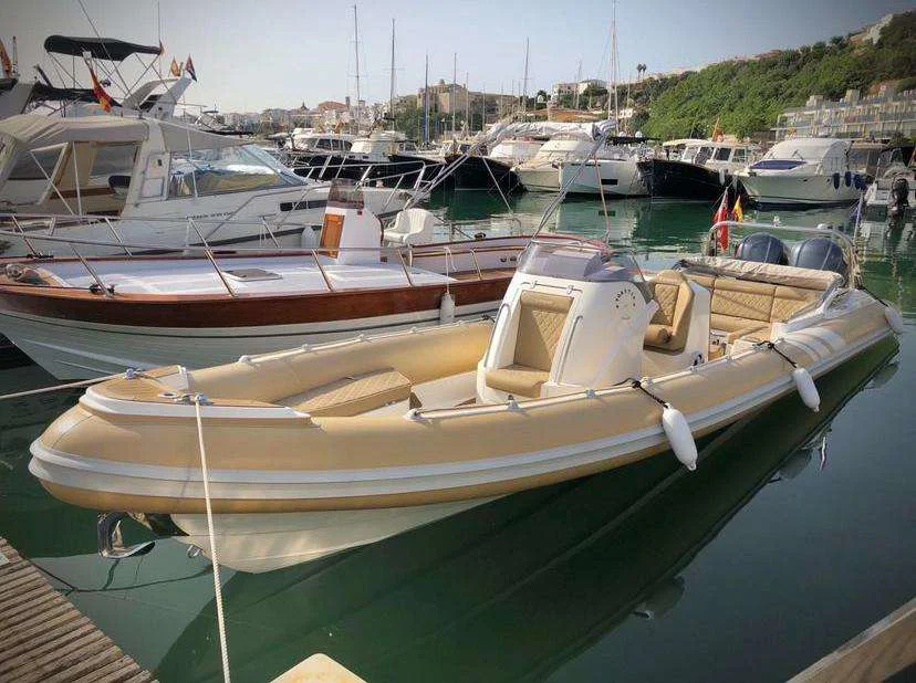 BoatPhoto.coverAlt