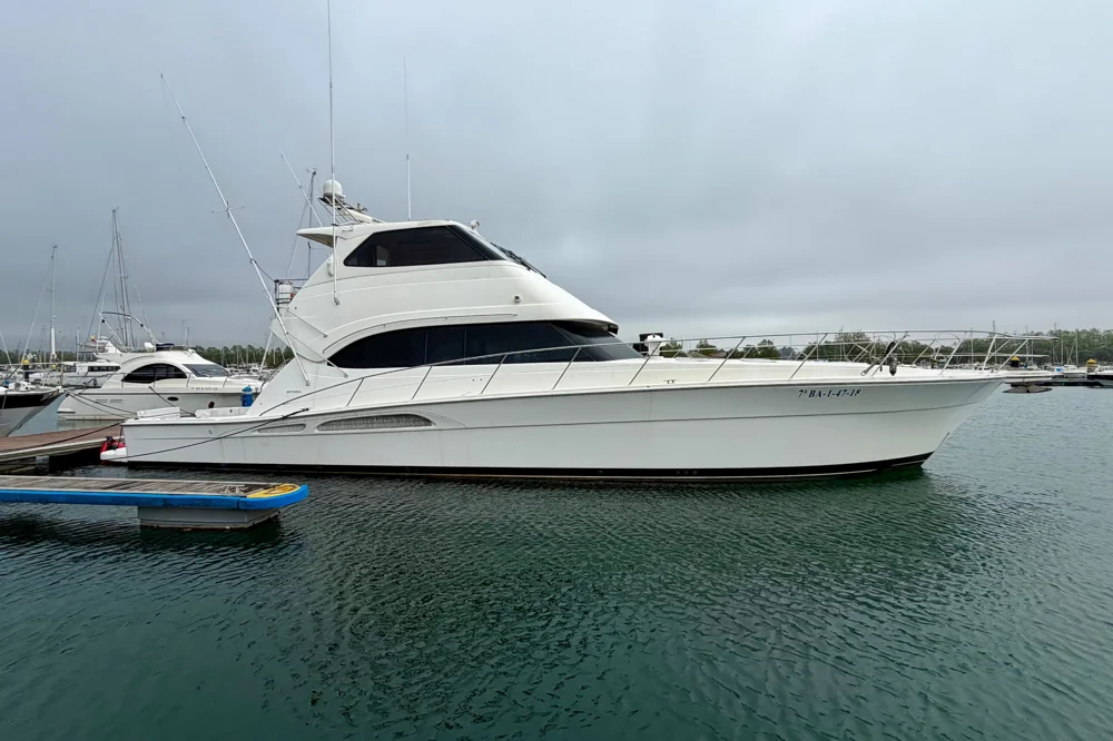 BoatPhoto.coverAlt