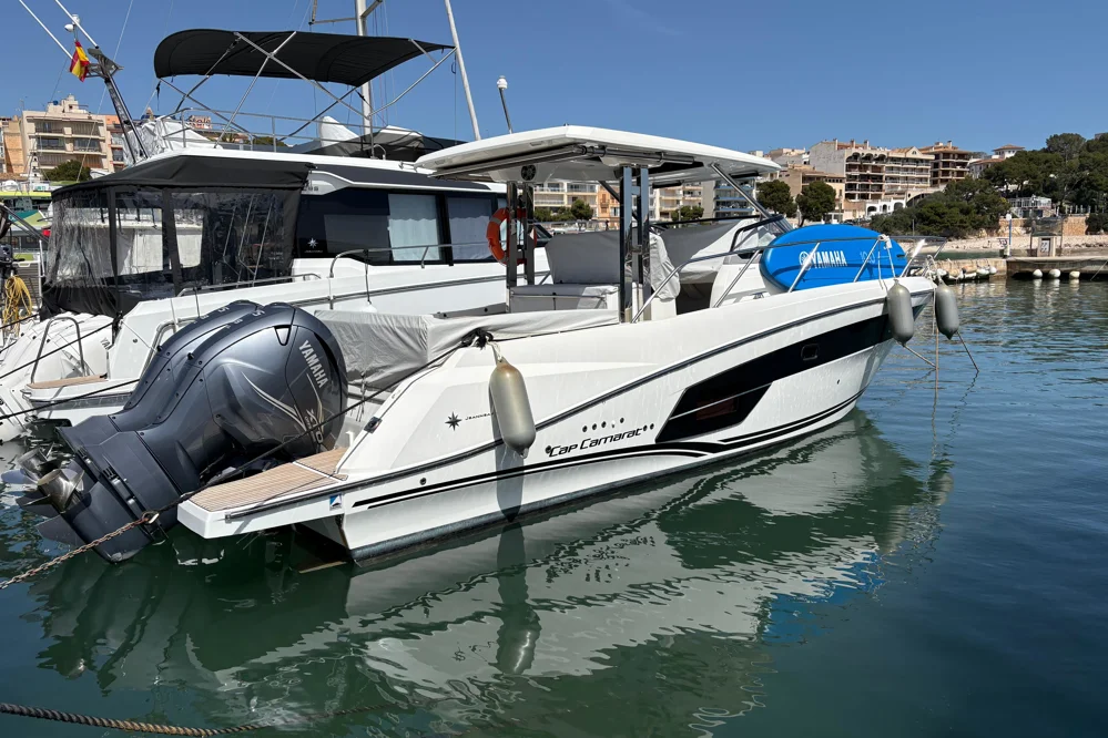 BoatPhoto.coverAlt