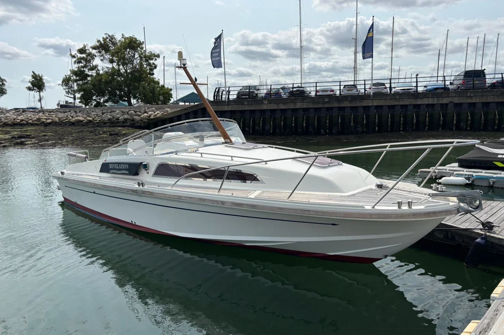 BoatPhoto.coverAlt