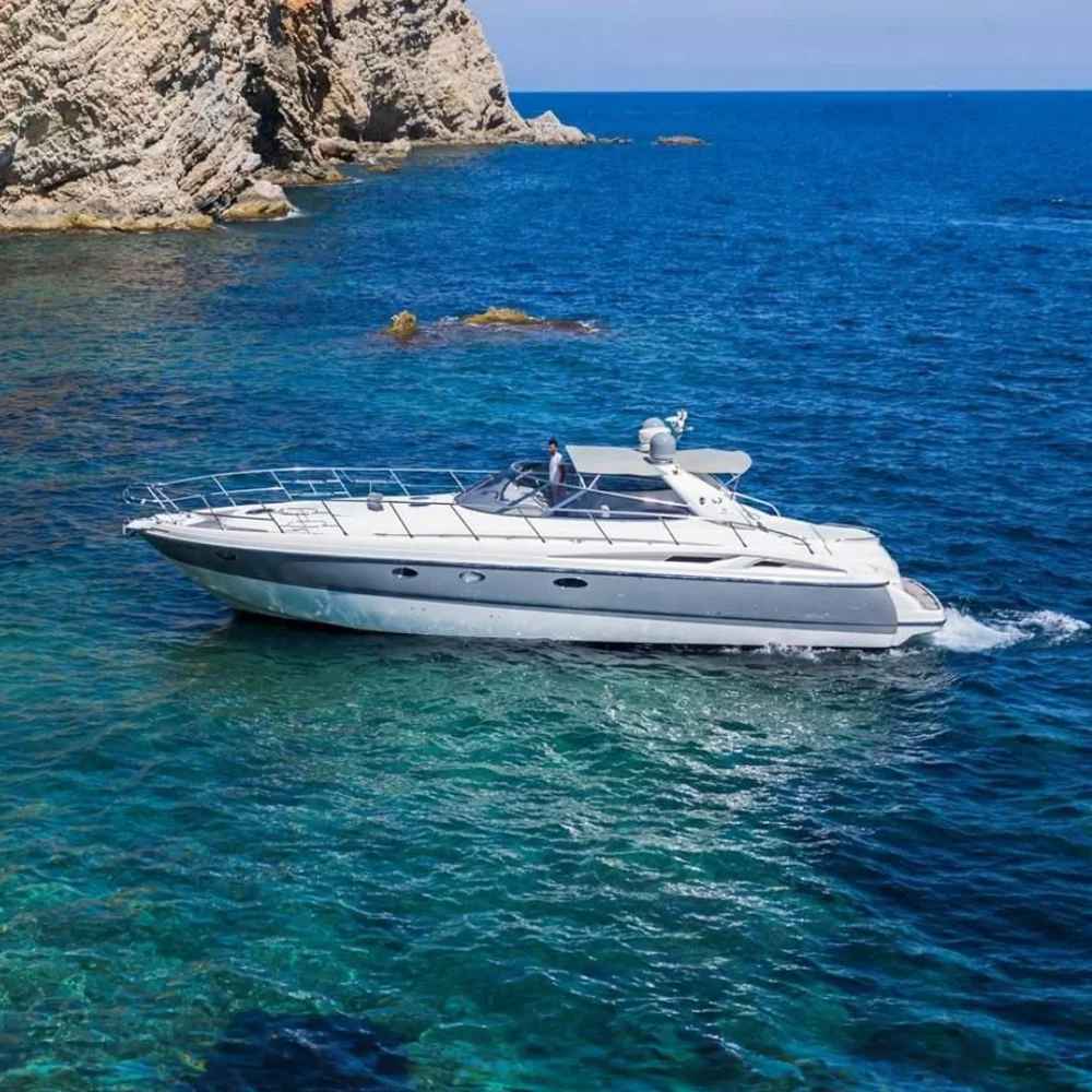 BoatPhoto.coverAlt