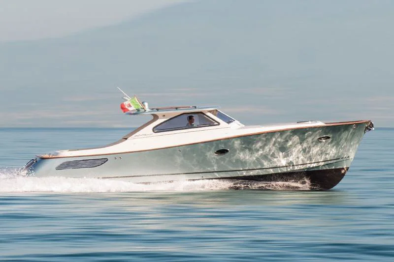 BoatPhoto.coverAlt