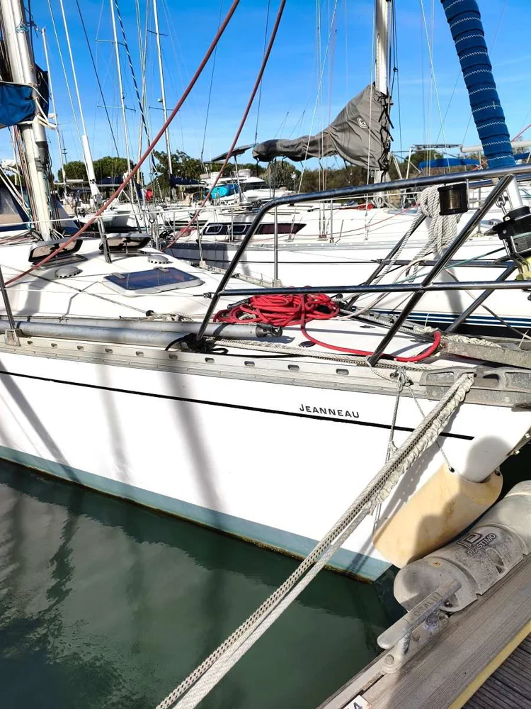 BoatPhoto.coverAlt