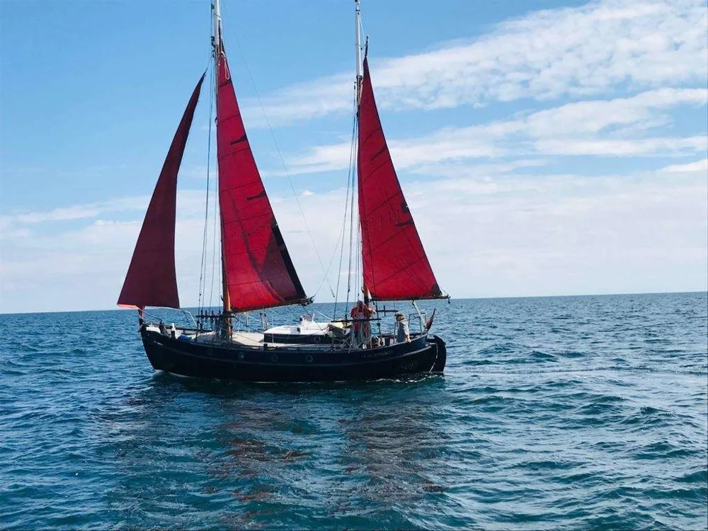 BoatPhoto.coverAlt