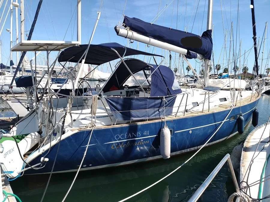 BoatPhoto.coverAlt