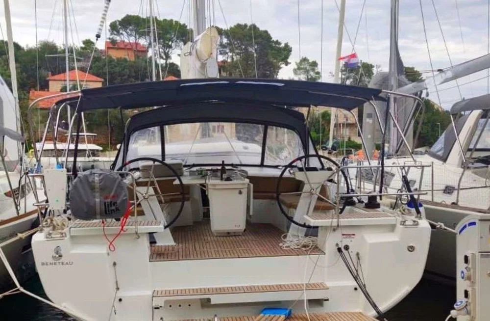 BoatPhoto.coverAlt
