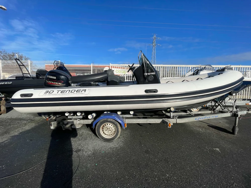 BoatPhoto.coverAlt