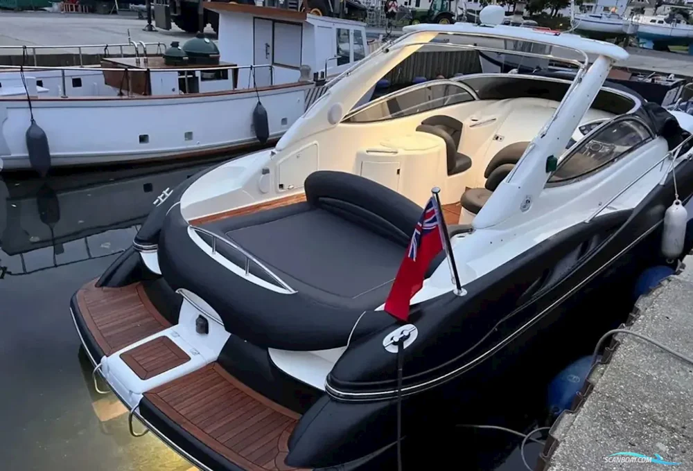 BoatPhoto.coverAlt