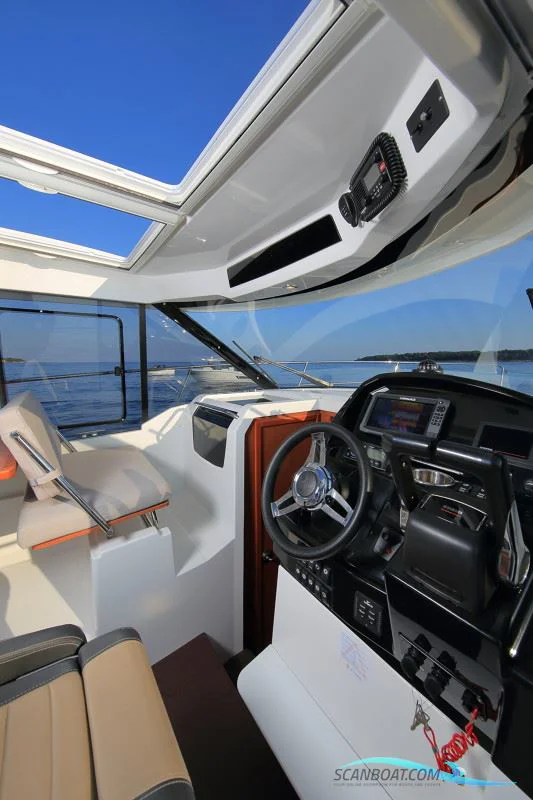 BoatPhoto.alt