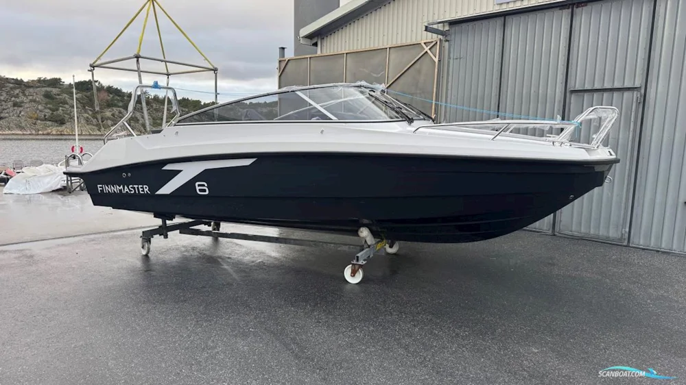 BoatPhoto.coverAlt
