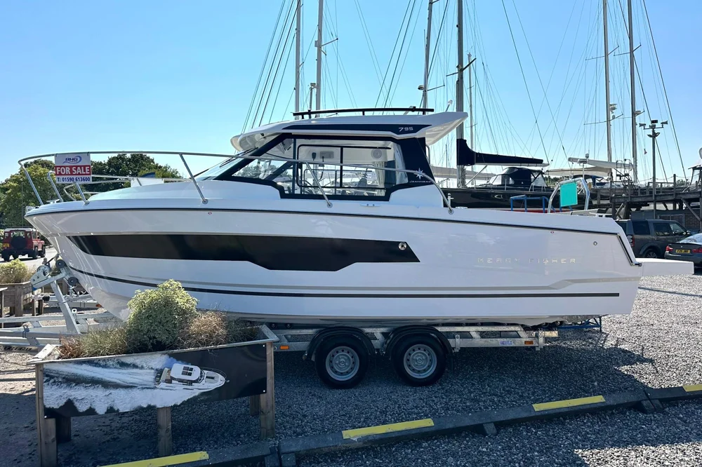 BoatPhoto.coverAlt