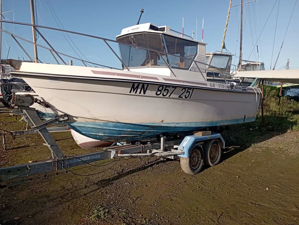 BoatPhoto.coverAlt