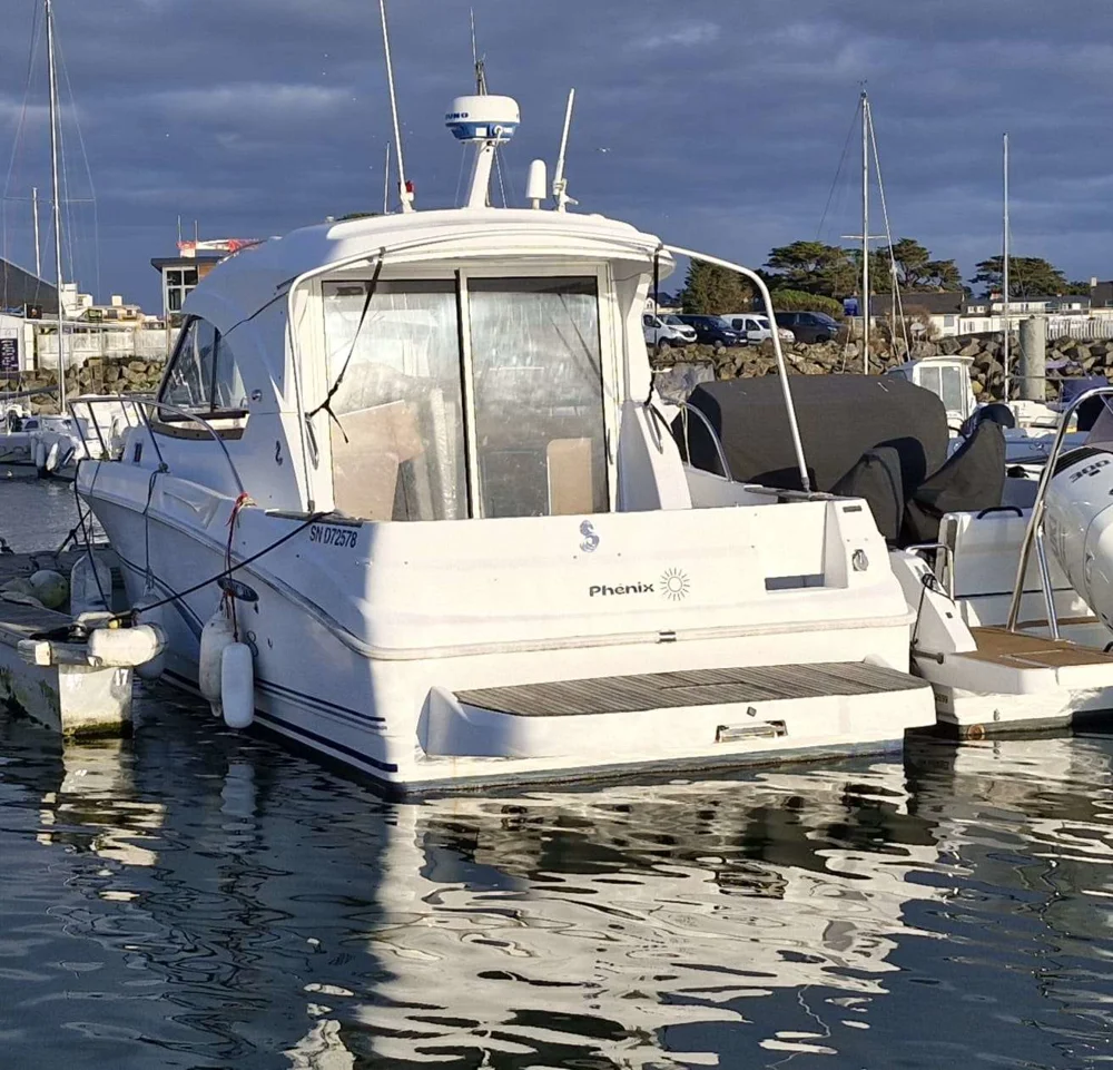BoatPhoto.coverAlt