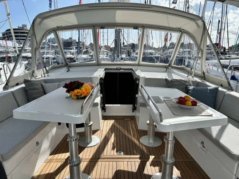 BoatPhoto.coverAlt