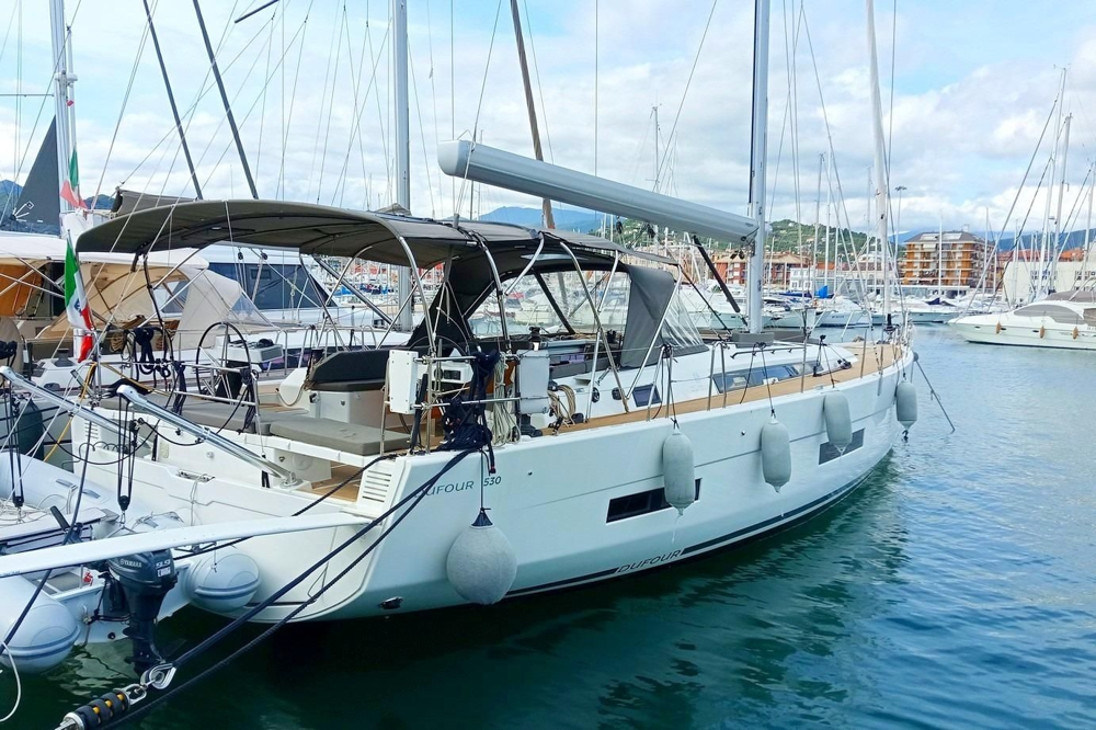 BoatPhoto.coverAlt
