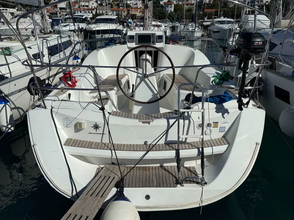 BoatPhoto.coverAlt