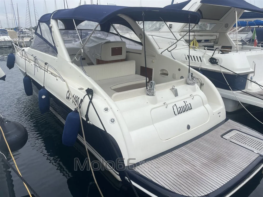 BoatPhoto.coverAlt