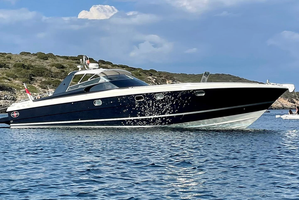 BoatPhoto.coverAlt