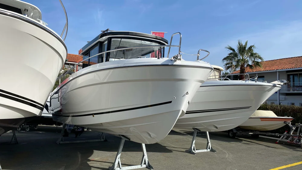 BoatPhoto.coverAlt