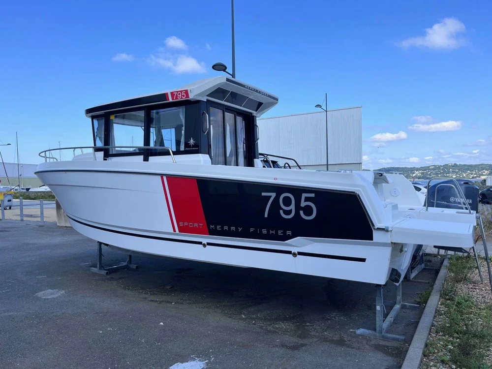 BoatPhoto.coverAlt
