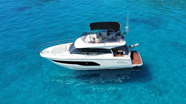 BoatPhoto.alt