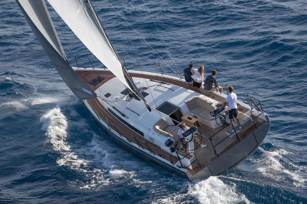 BoatPhoto.coverAlt