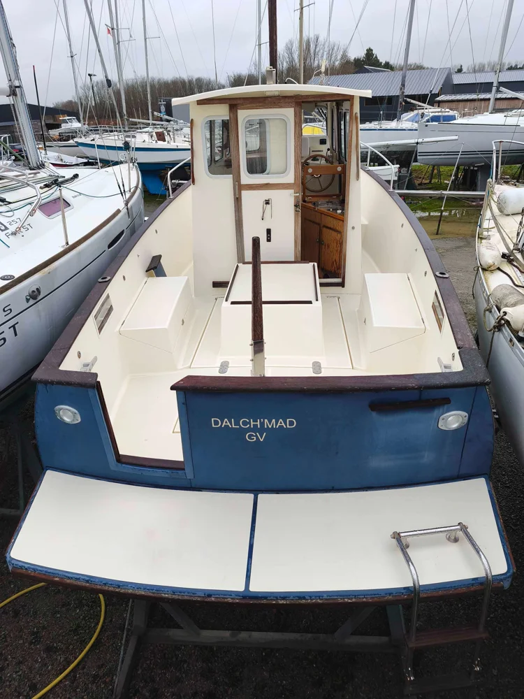 BoatPhoto.coverAlt