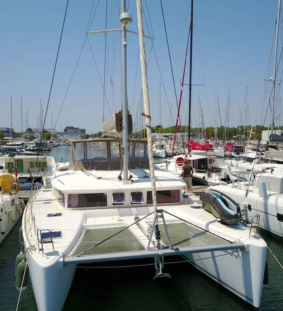 BoatPhoto.coverAlt