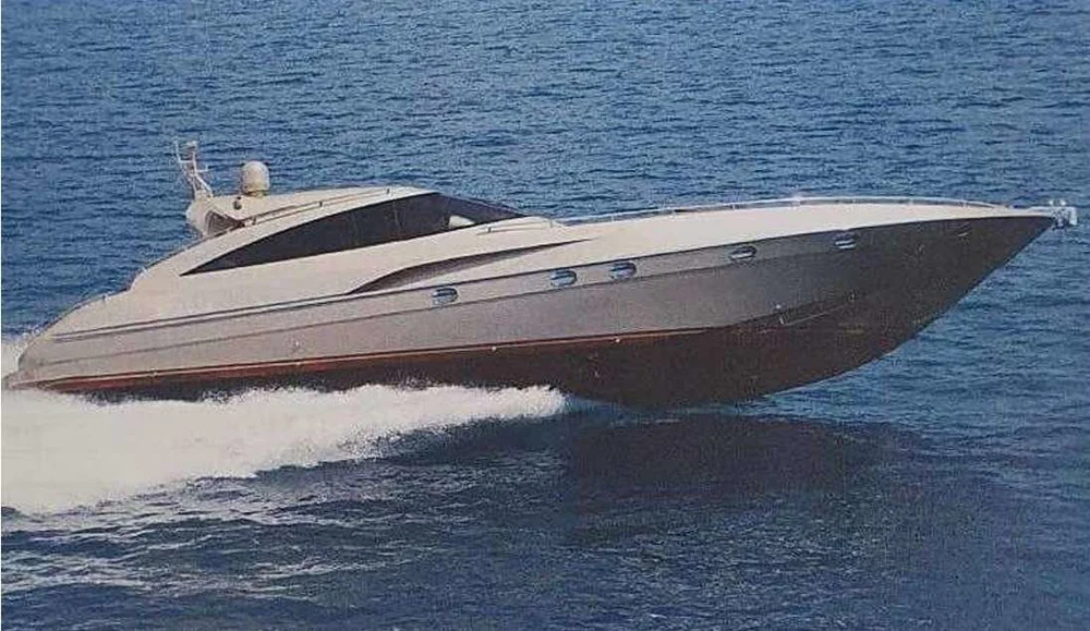 BoatPhoto.coverAlt