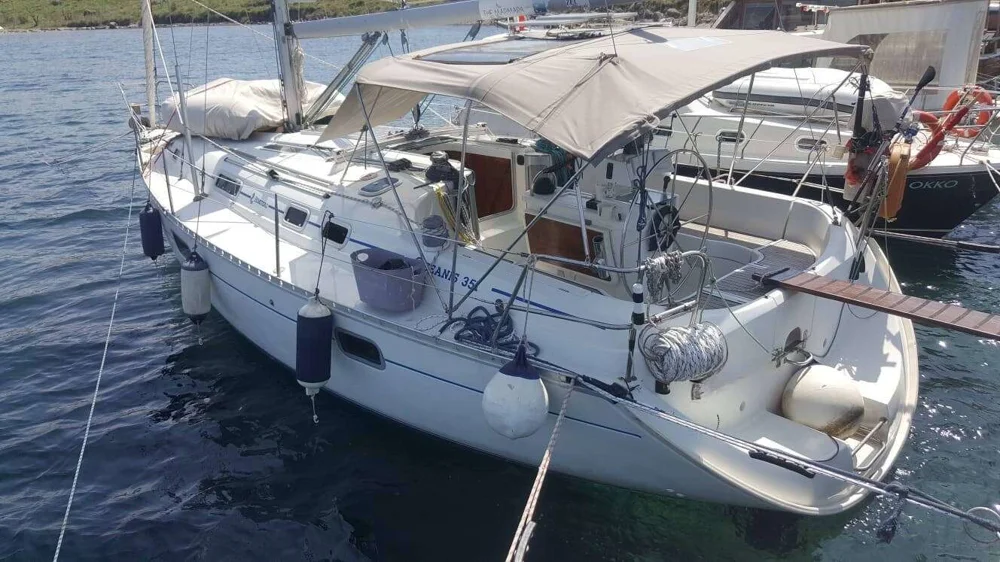 BoatPhoto.coverAlt