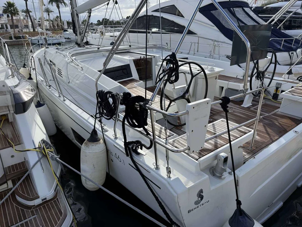 BoatPhoto.coverAlt