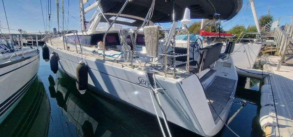 BoatPhoto.coverAlt
