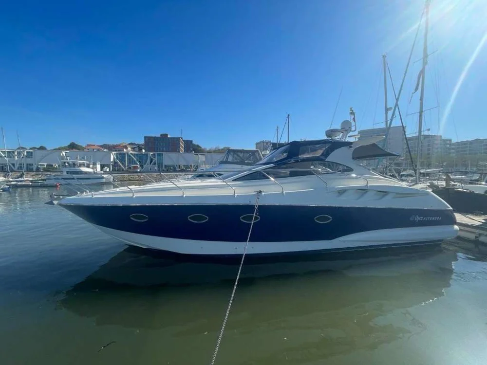 BoatPhoto.coverAlt