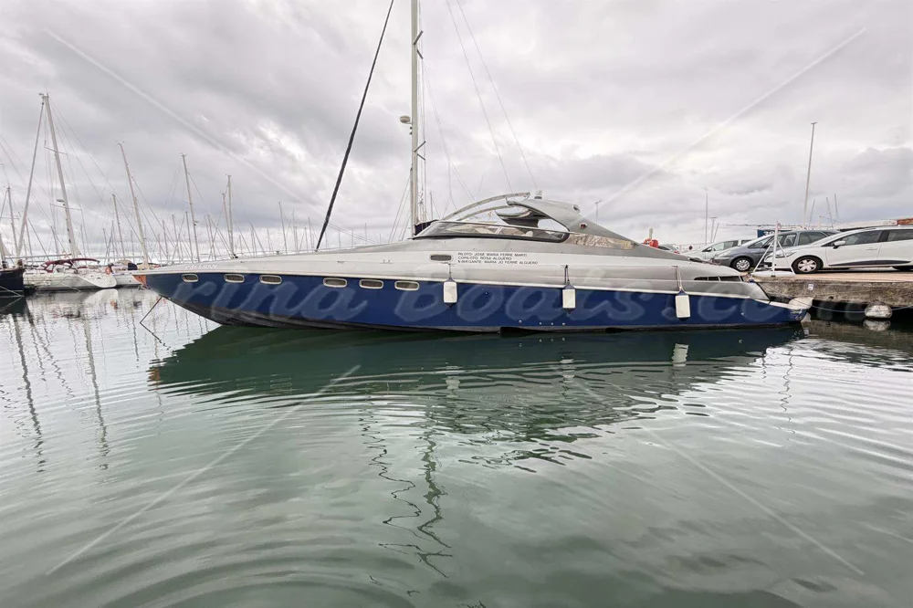 BoatPhoto.coverAlt