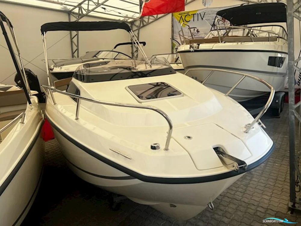 BoatPhoto.coverAlt