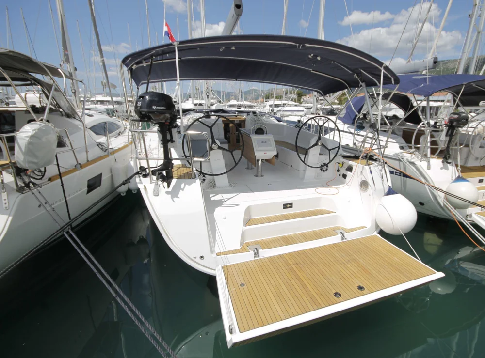 BoatPhoto.coverAlt