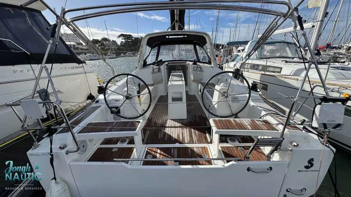 2018 BENETEAU OCEANIS 38.1 for sale in France, photo 3 of 5