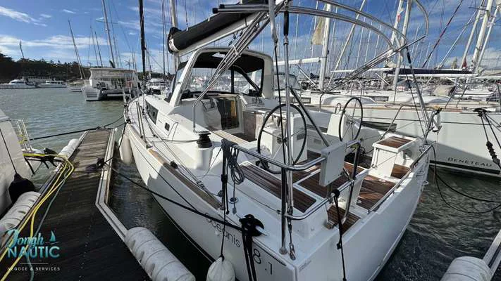 2018 BENETEAU OCEANIS 38.1 for sale in France, photo 4 of 5