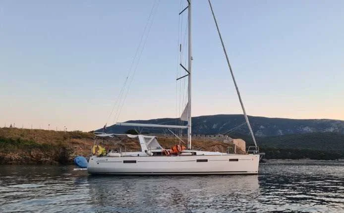 BoatPhoto.coverAlt