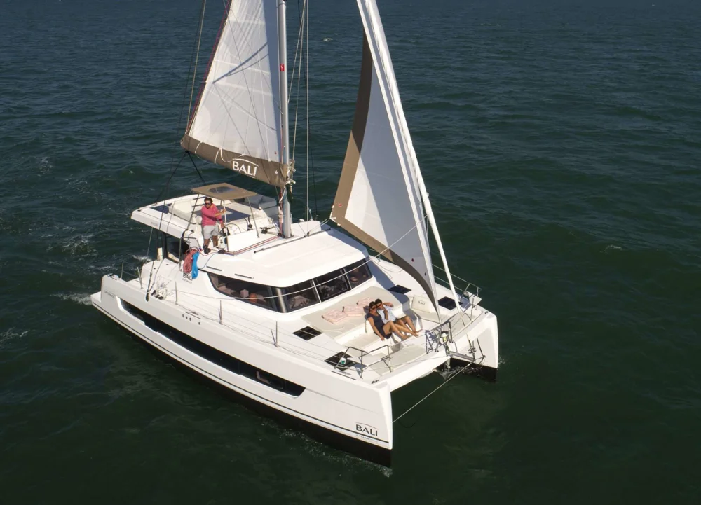 BoatPhoto.coverAlt