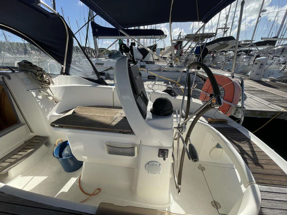 2006 Bavaria BAVARIA 33 CRUISER for sale in Le Marin, Martinique, photo 5 of 5