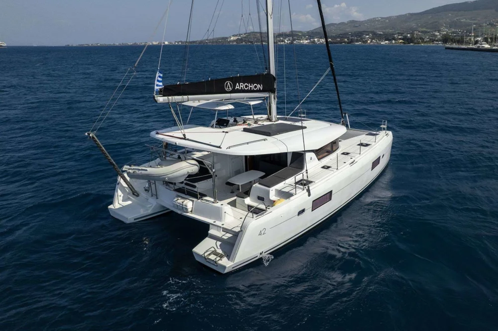 BoatPhoto.coverAlt