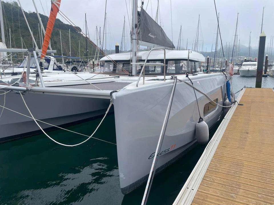 BoatPhoto.coverAlt