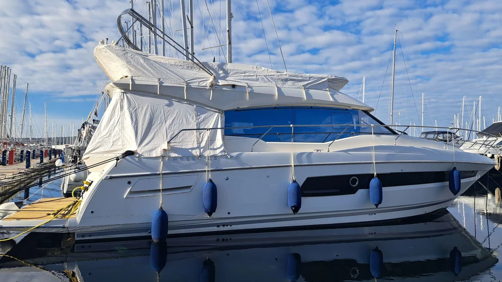 BoatPhoto.alt