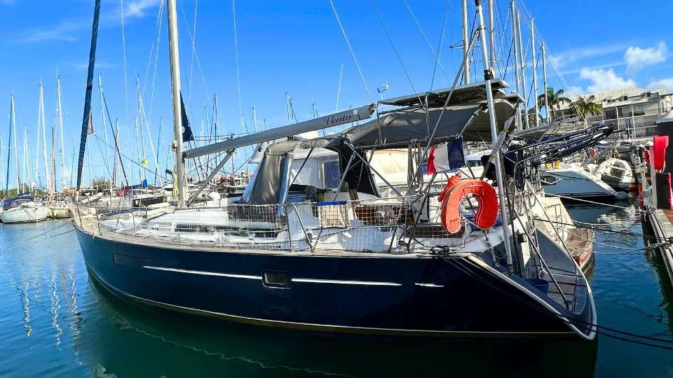 BoatPhoto.coverAlt