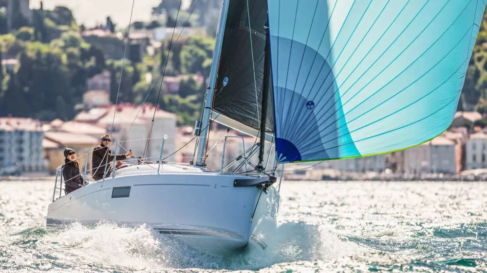 BoatPhoto.coverAlt