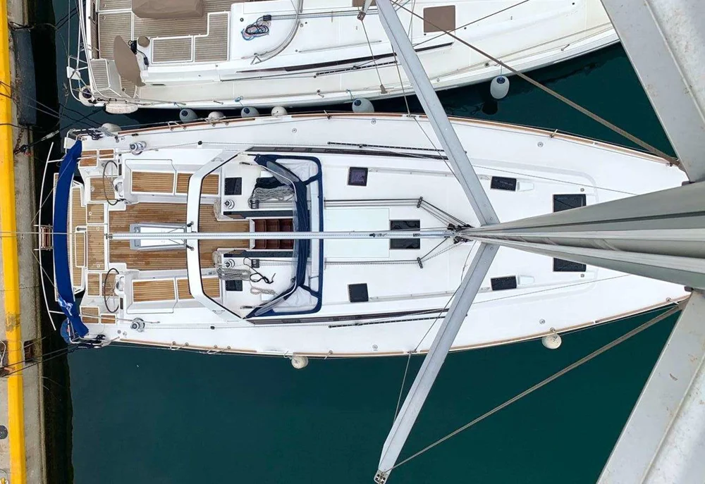 BoatPhoto.coverAlt